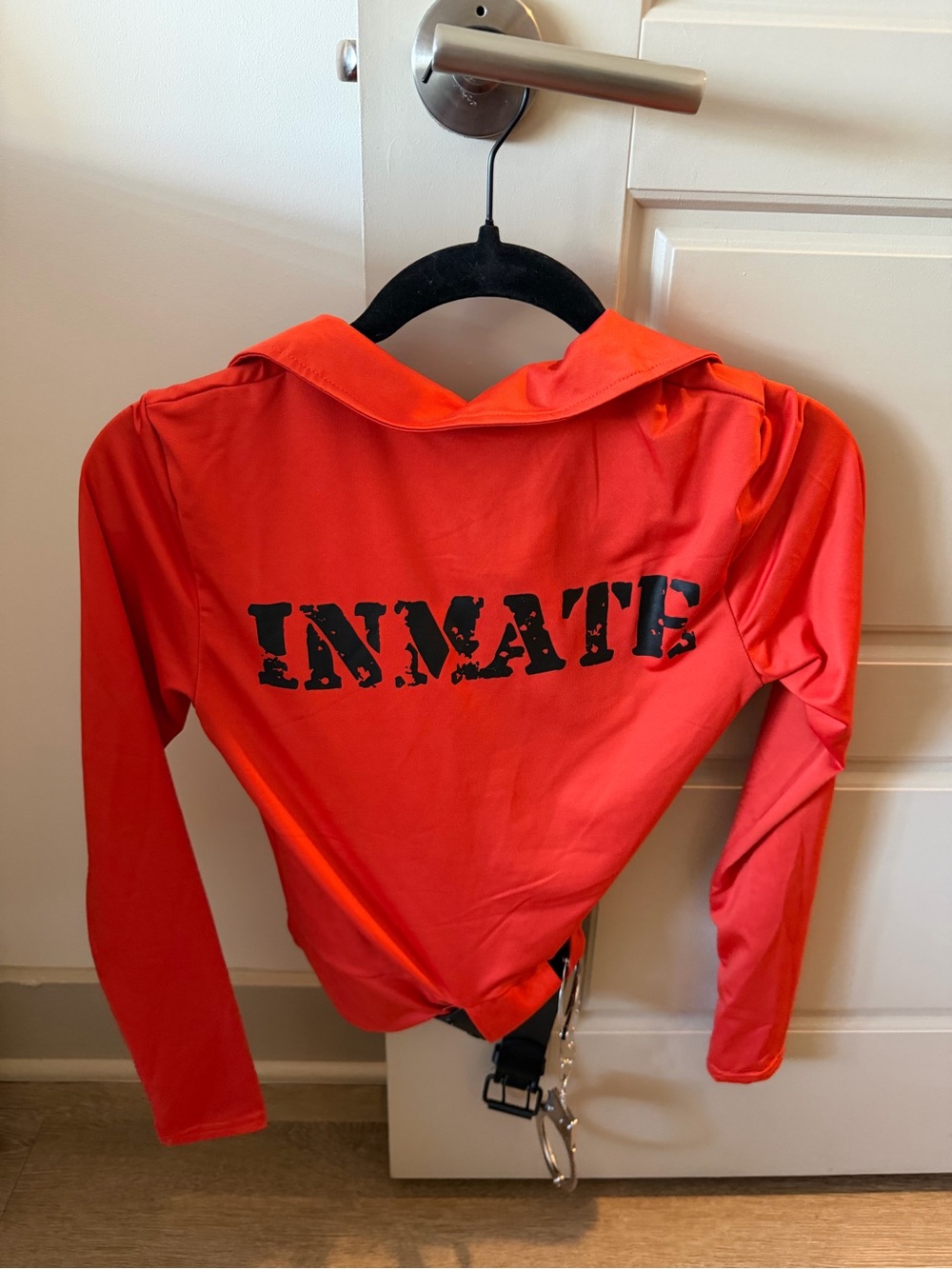 Spirit Bright Orange 'Inmate' Women's Jumpsuit Costume - Picture 6 of 9